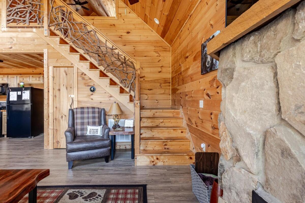 Twin Oaks Cabin บรายซันซิตี ภายนอก รูปภาพ